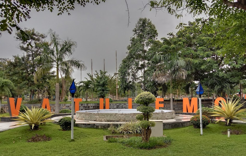 Destinasi Wisata Palu dengan Pemandangan Luar Biasa Taman Vatulemo